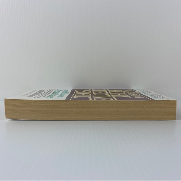 The 7 Habits of Highly Effective People Book Paperback - Picture 6 of 13